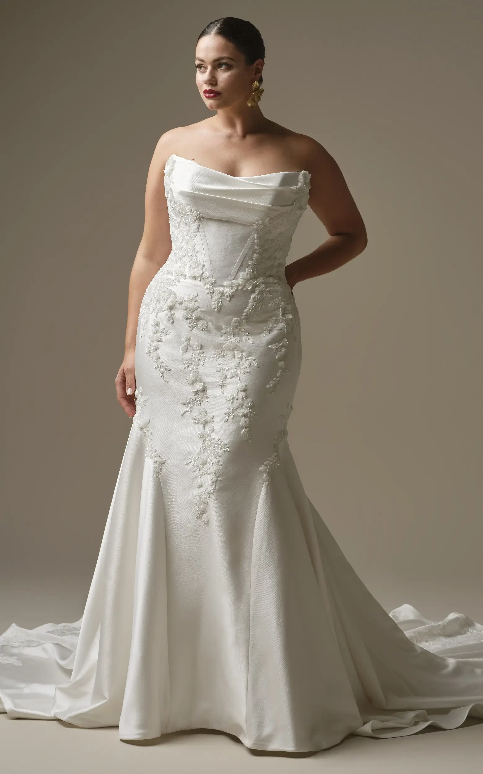 plus size asymmetrical wedding dress Sized Dresses & Bridal Gowns unlined bridesmaid dresses shoulder neckline adds a Maroon Ruched Backless Maxi Waist:36
