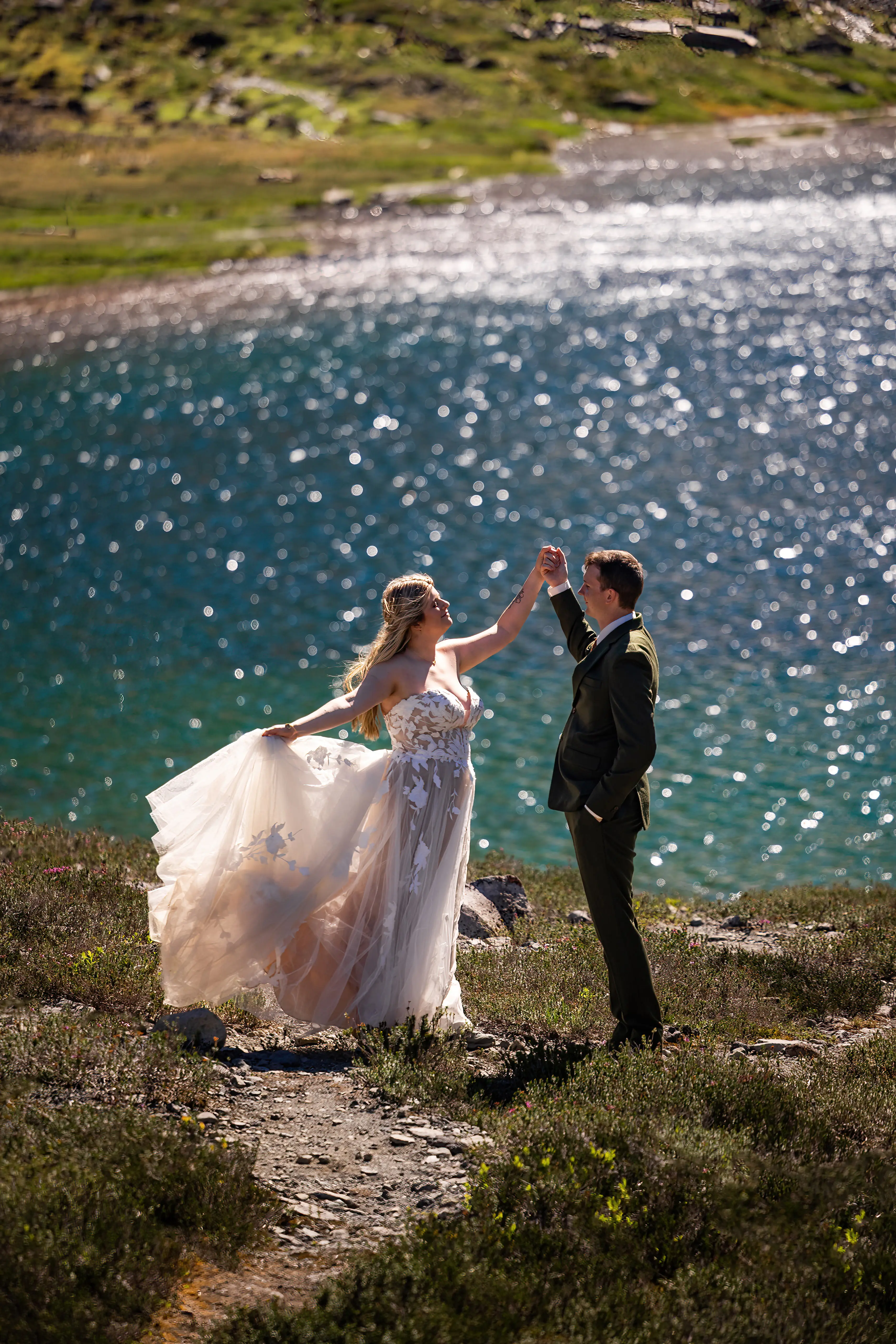 Bride In Boho Sheath Hattie Lane Marie Rebecca Ingram With Groom