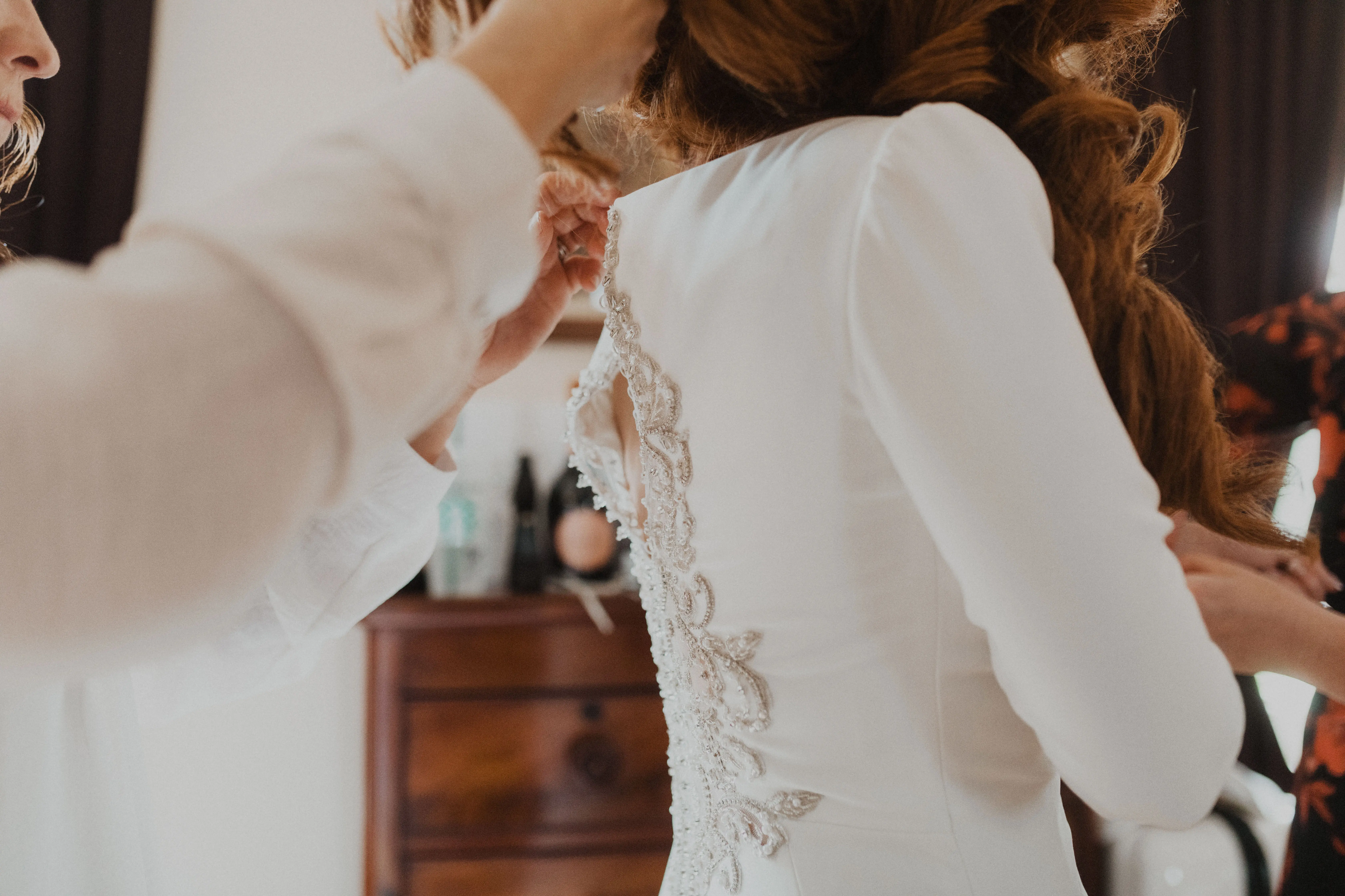 Bride Wearing Crepe Fit And Flare Wedding Dress Aston By Sottero And Midgley