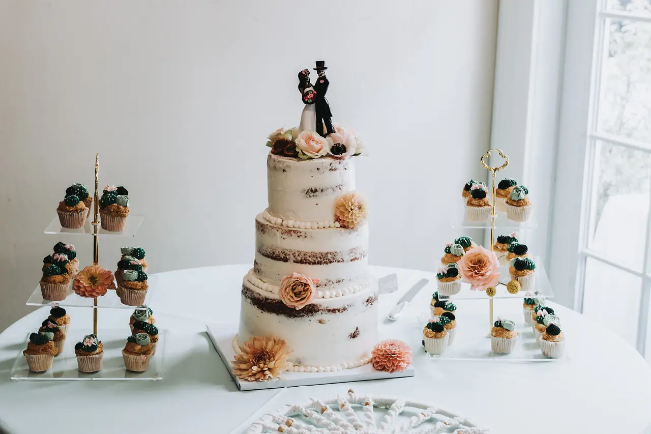 Wedding Cake With Pink Floral Decor