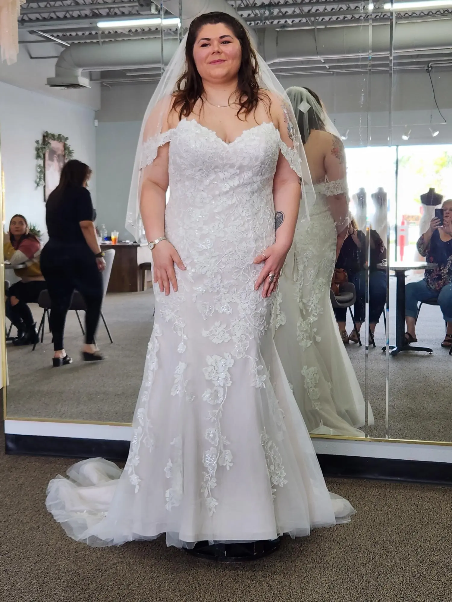Bride In Sweetheart Neckline Sequined Lace Helen Rebecca Ingram