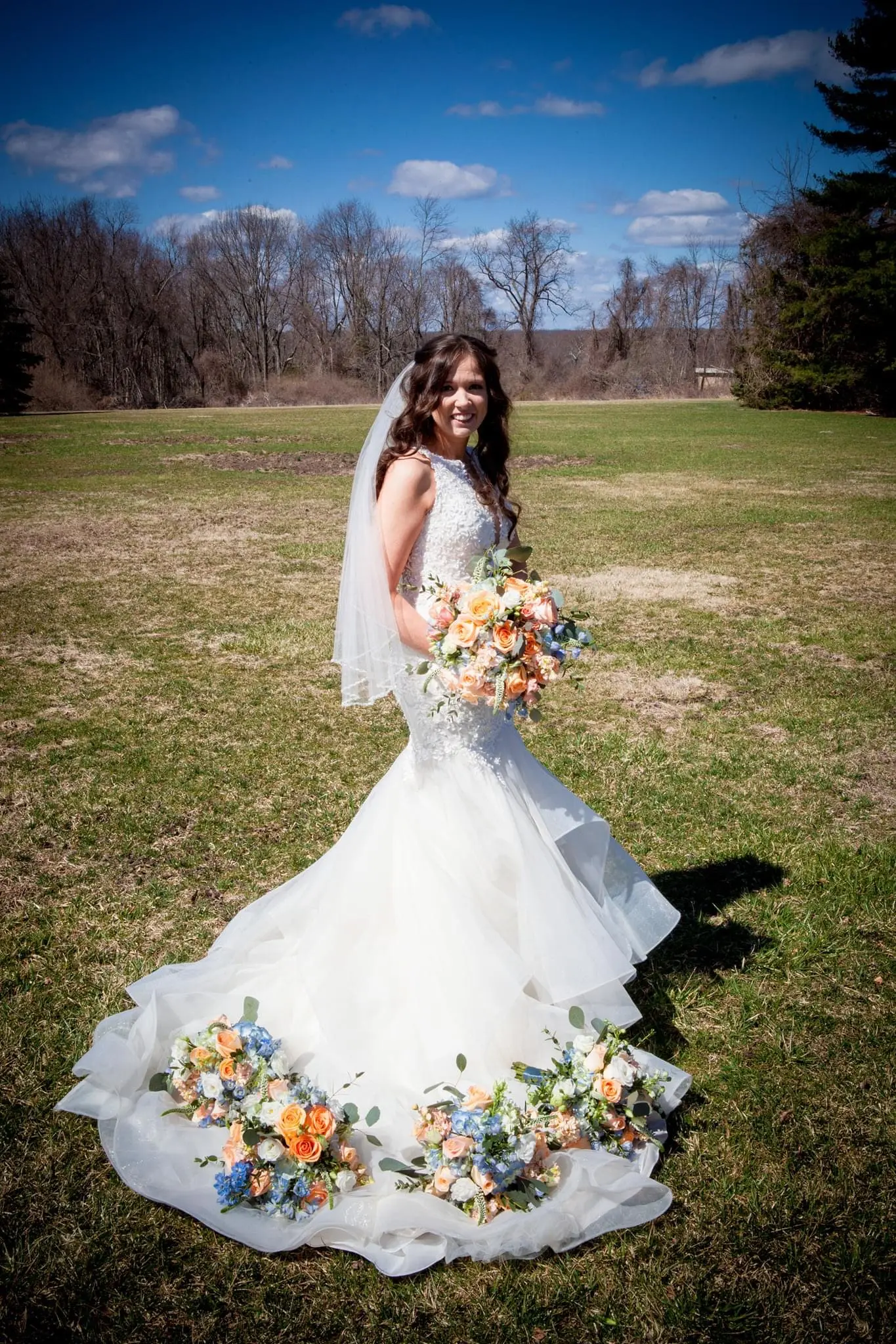 Bride wearing organza mermaid wedding dress