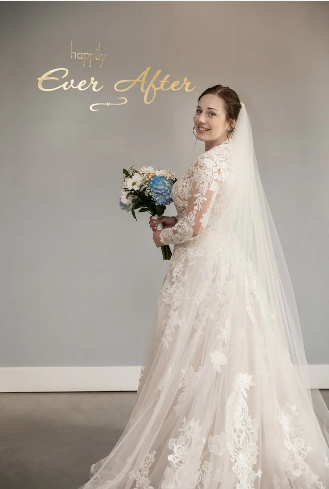 Bride In Keyhole A-line Kingsley By Sottero and Midgley